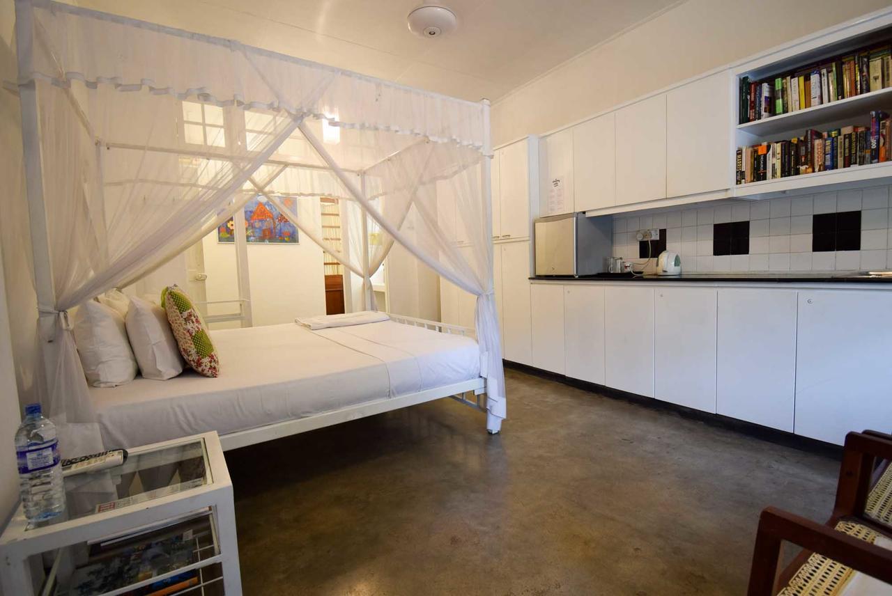 Yoho Charming White 3*