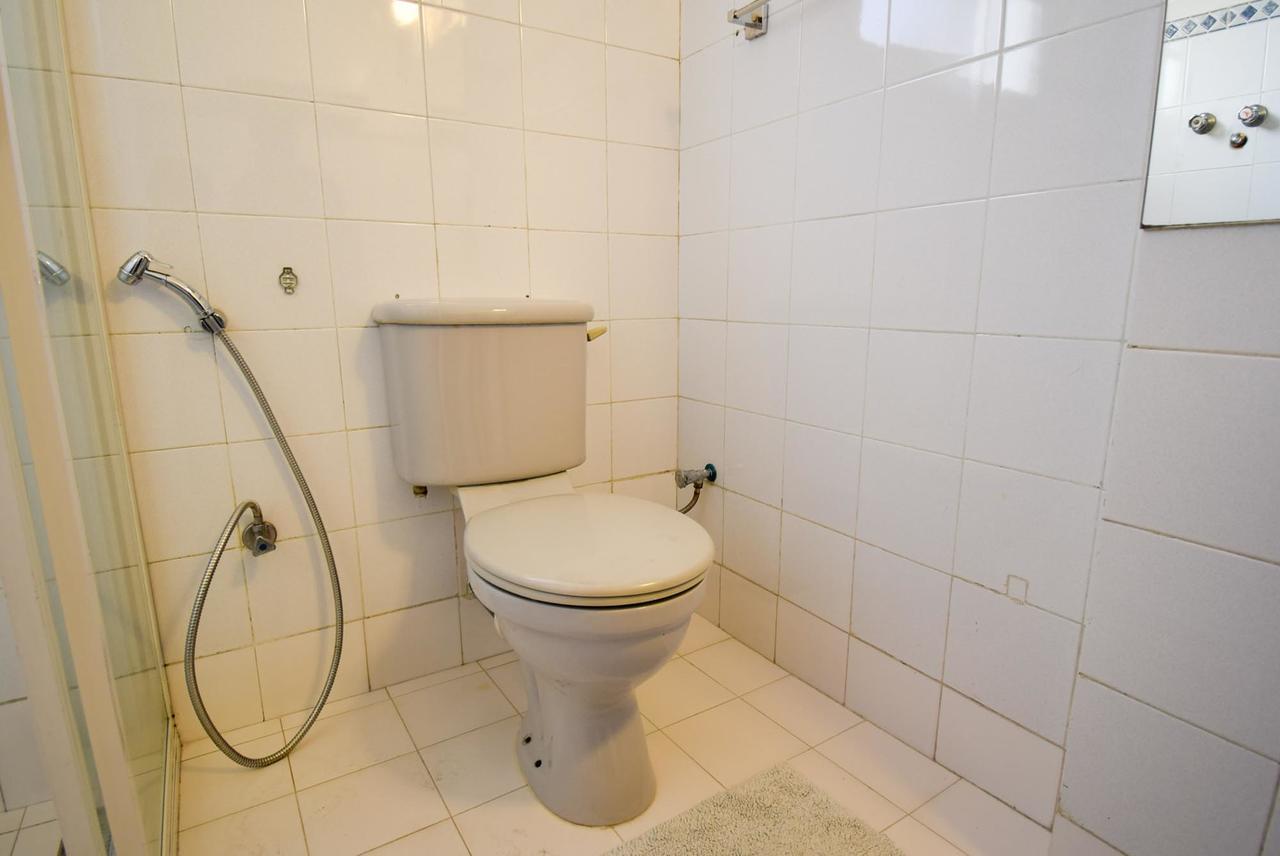 Yoho Charming White Guest house